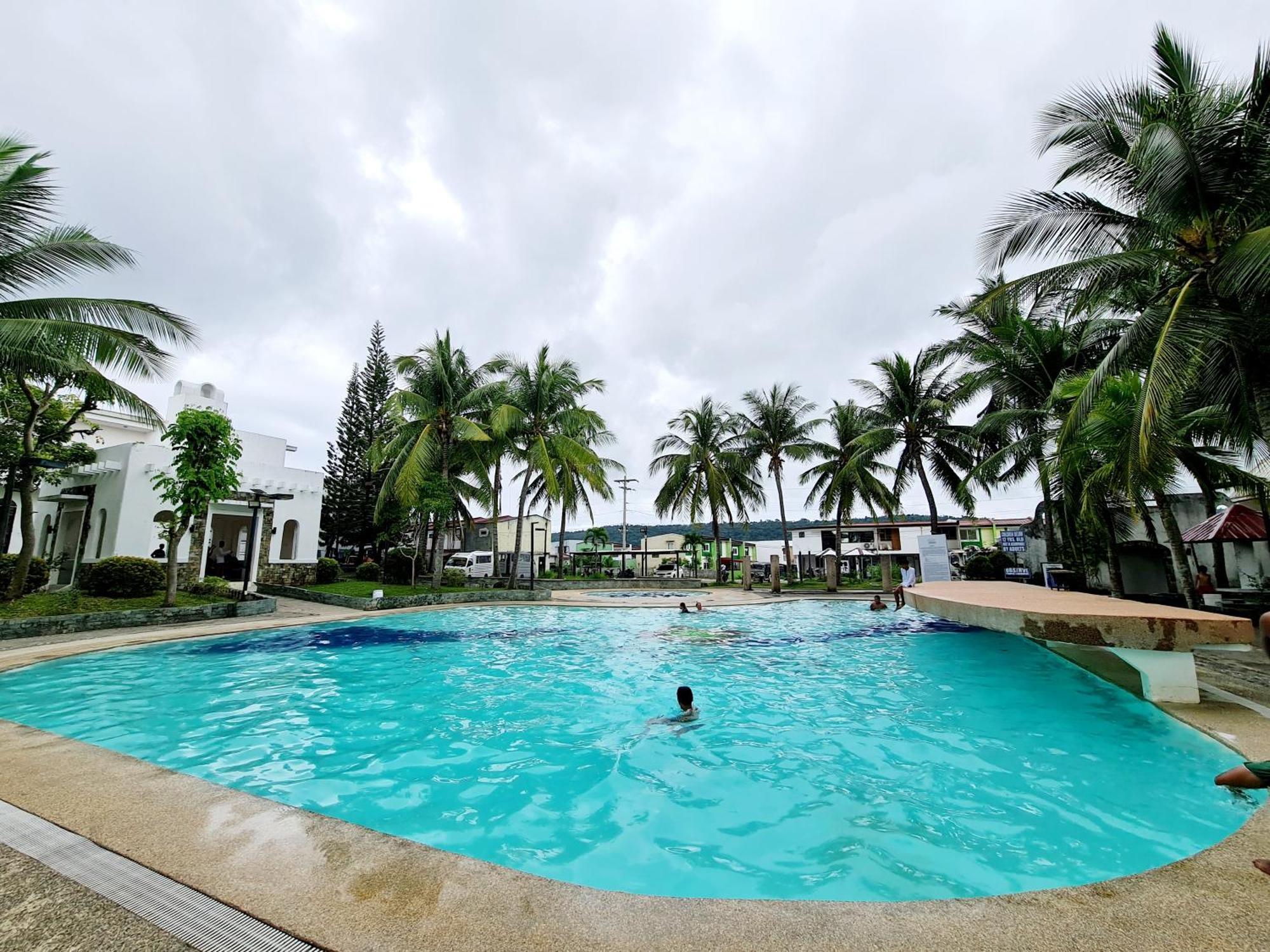 Calapan City Fully Furnished House Transient Near Xentromall L39 Esterno foto