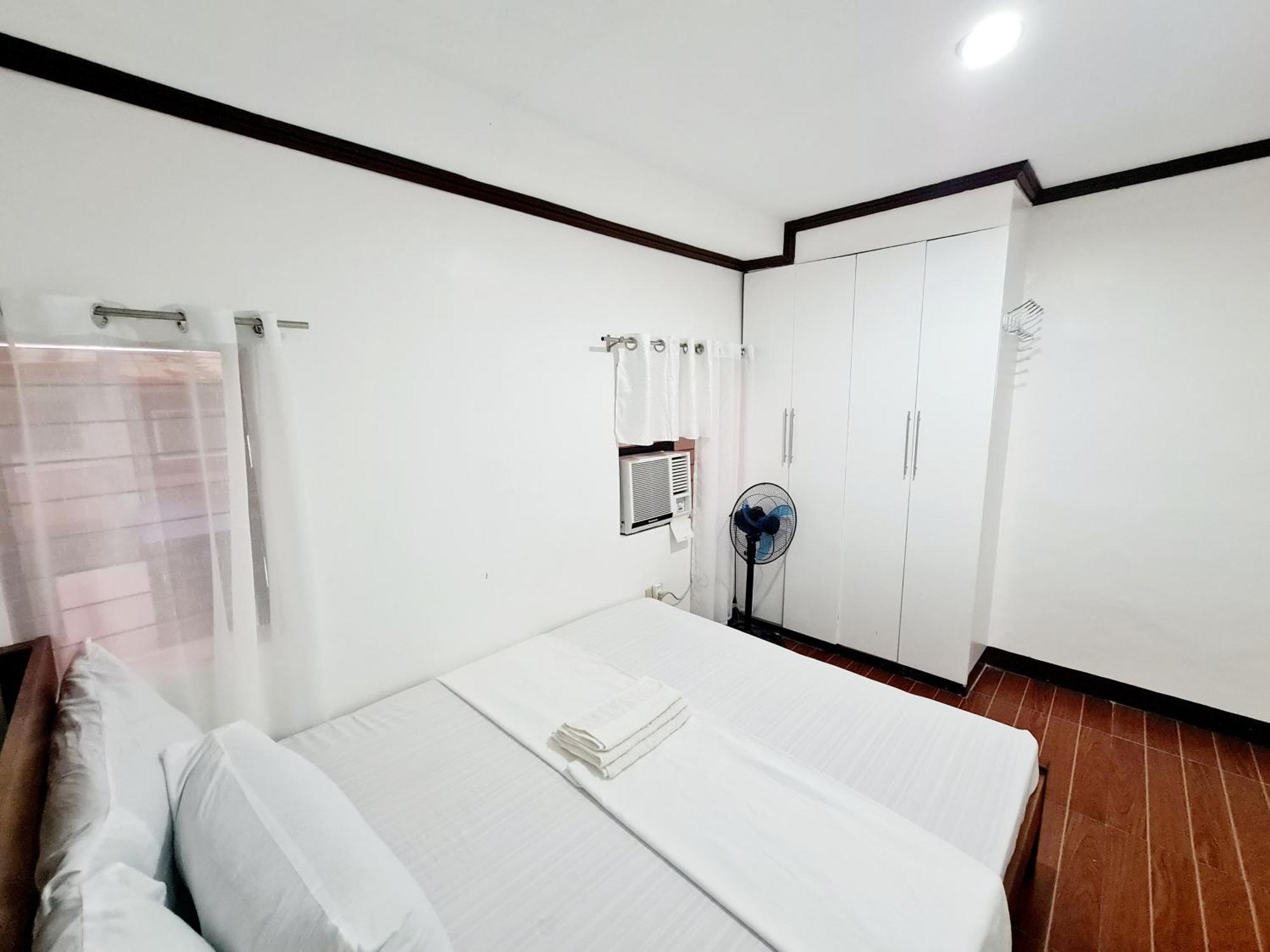 Calapan City Fully Furnished House Transient Near Xentromall L39 Esterno foto