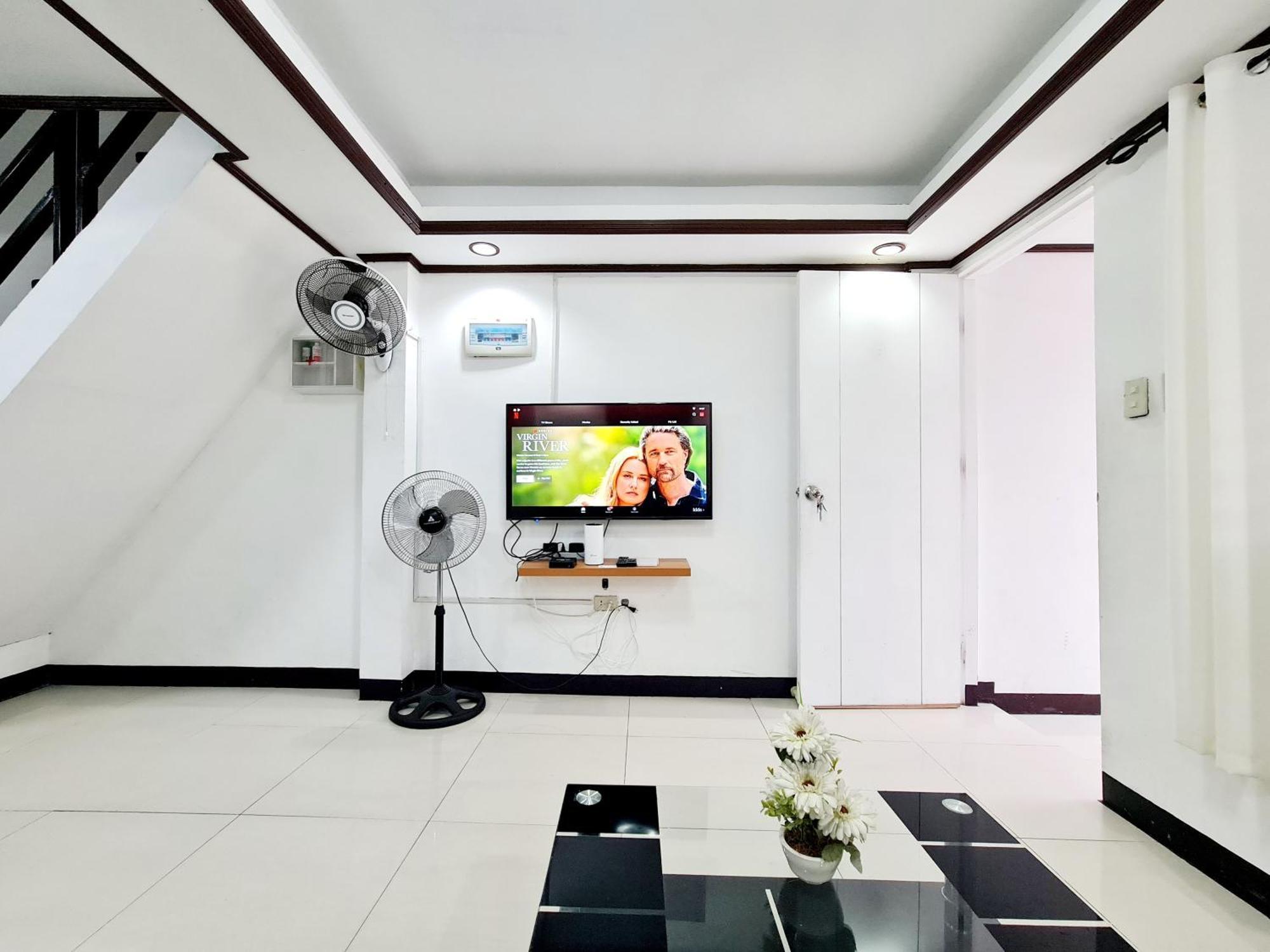 Calapan City Fully Furnished House Transient Near Xentromall L39 Esterno foto